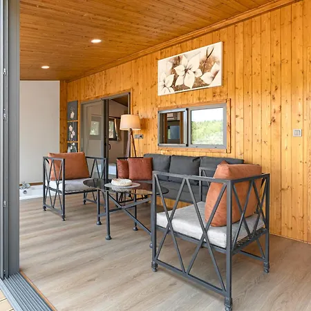 Ozzy Tiny House- Woo 乌尔拉